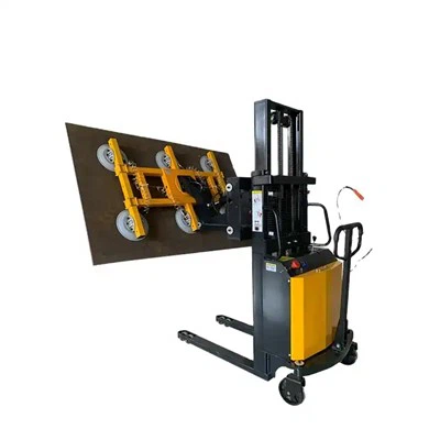 Halbelektrischer Saugwagen